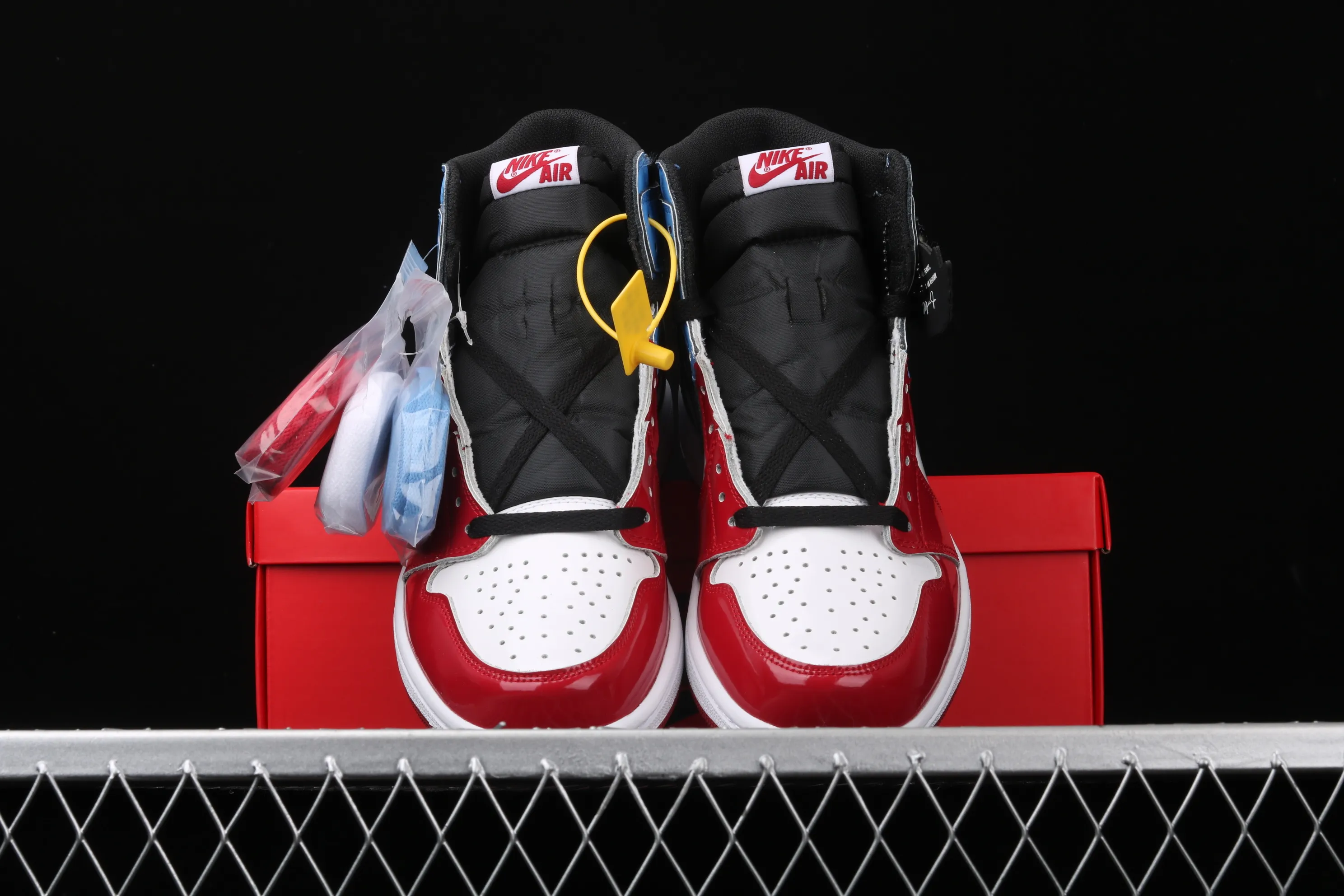 All categories Air Jordan Jordan series basketball shoes Air Jordan 1 High Air Jordan 1 "Fearless" AJ1 Joe 1 high top red and blue patent leather CK5666-100